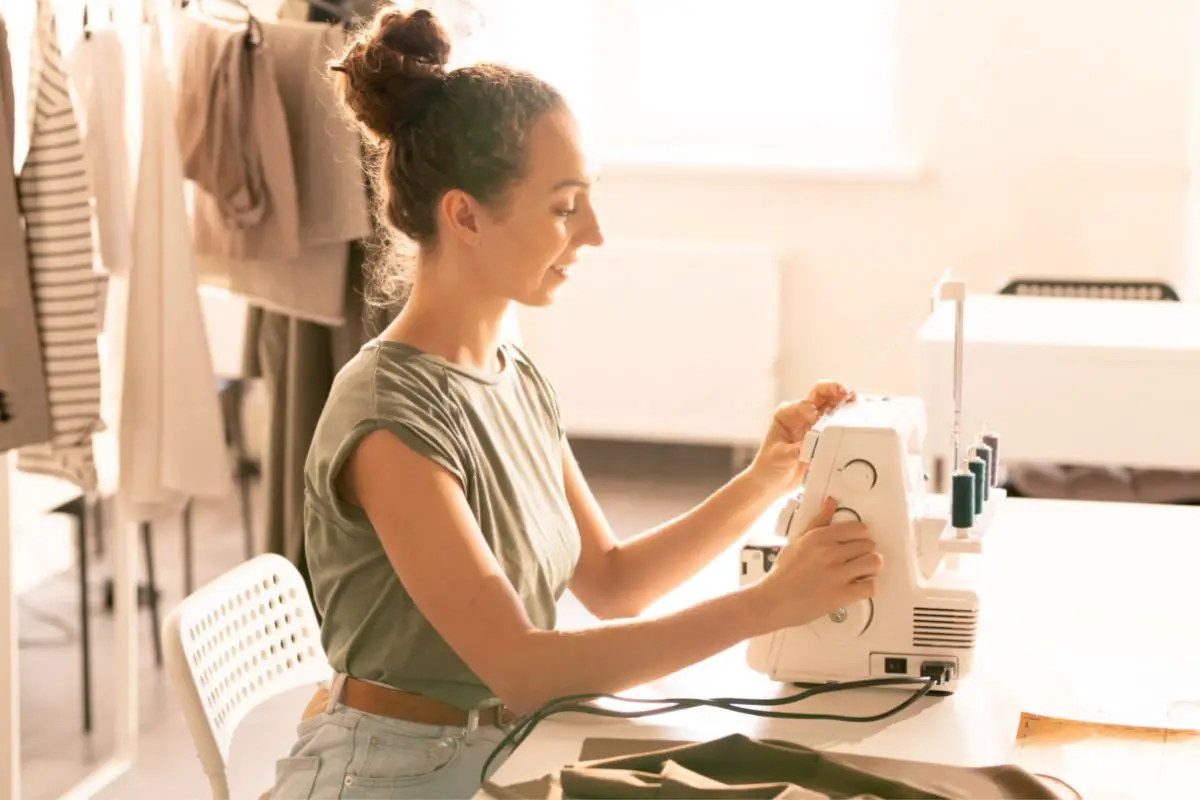 15 Handy Sewing Tips For Beginners