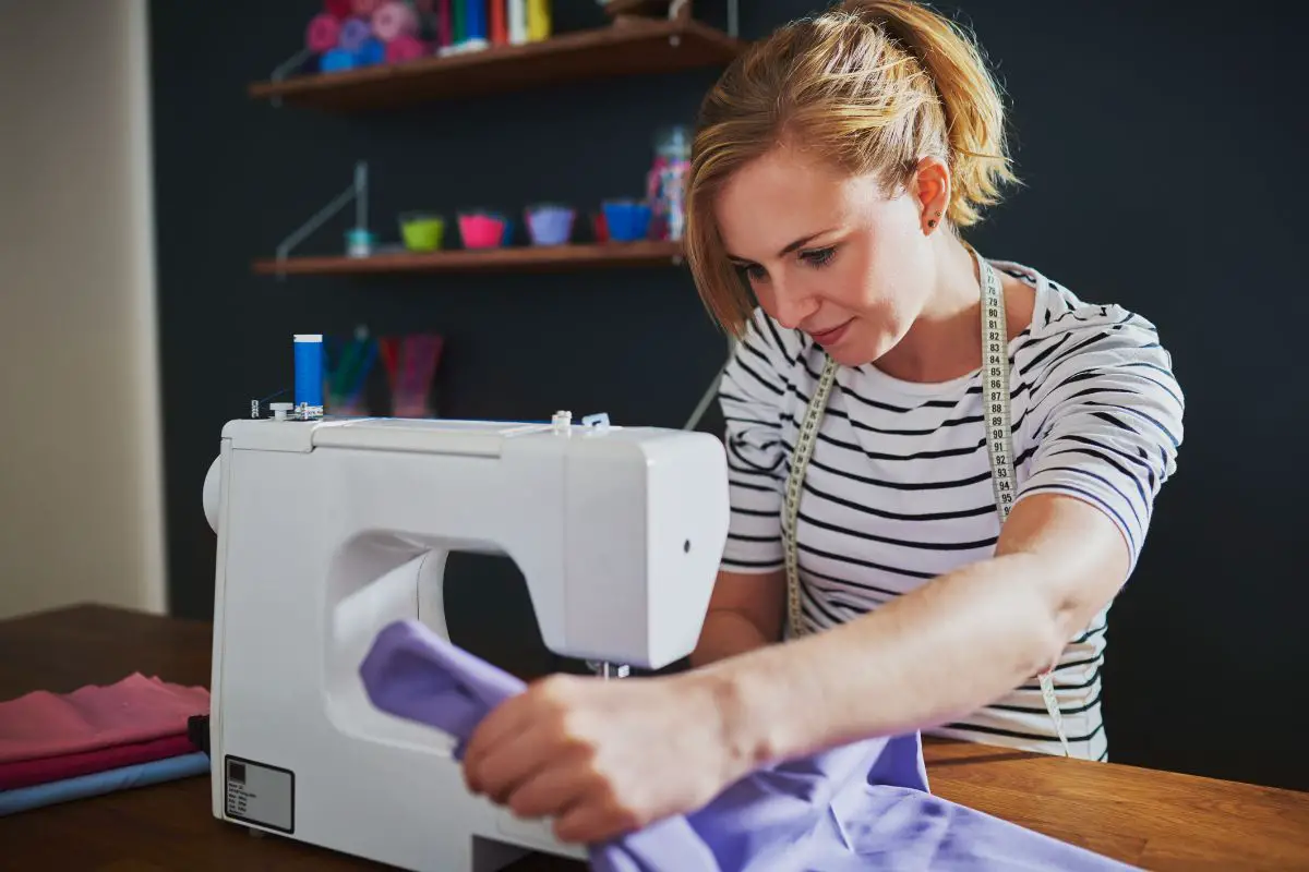 Everything You Need To Know About The Sewing Machine (1)