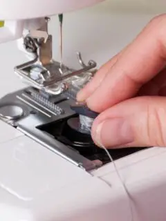 Guide To Easily Threading A Singer Sewing Machine With Video