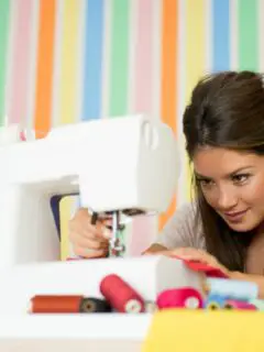 Our 6 Favorite Rolling Sewing Machine Totes