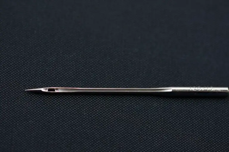 Ultimate Guide To Sewing Machine Needle Sizes & Types
