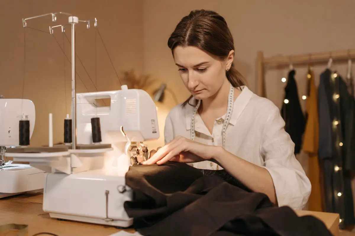 What Is The Term For Someone Who Sews?