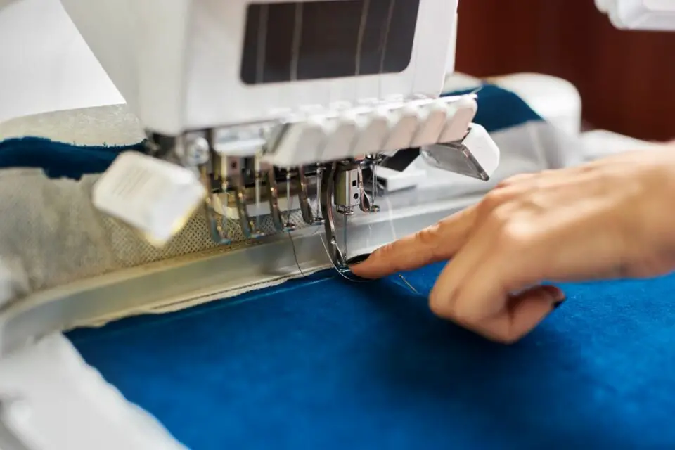 What Is A Computerized Sewing Machine?