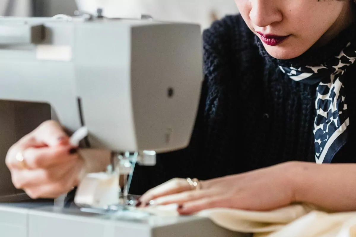 Singer 4452 Review Is This Sewing Machine Worth Buying