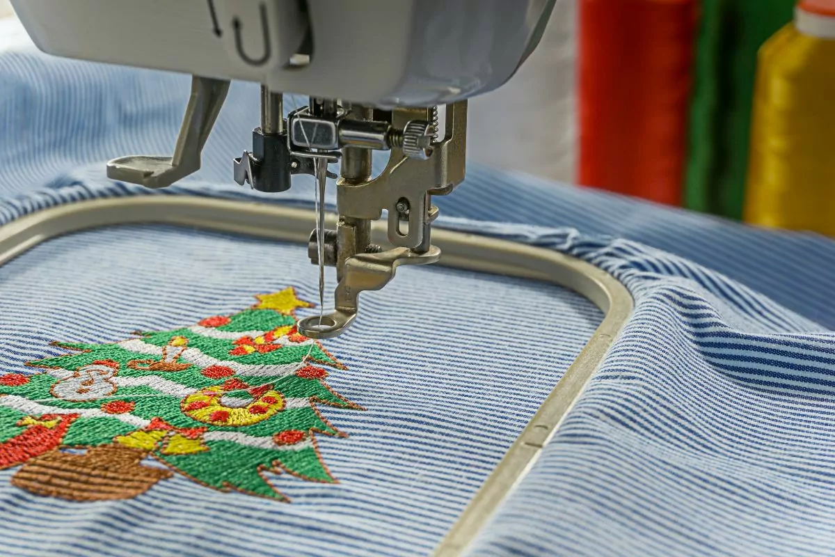 The Best Sewing And Embroidery Machine Brother SE600 Review